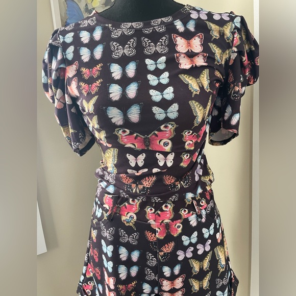 Butterfly Two Piece Set - Picture 3 of 7